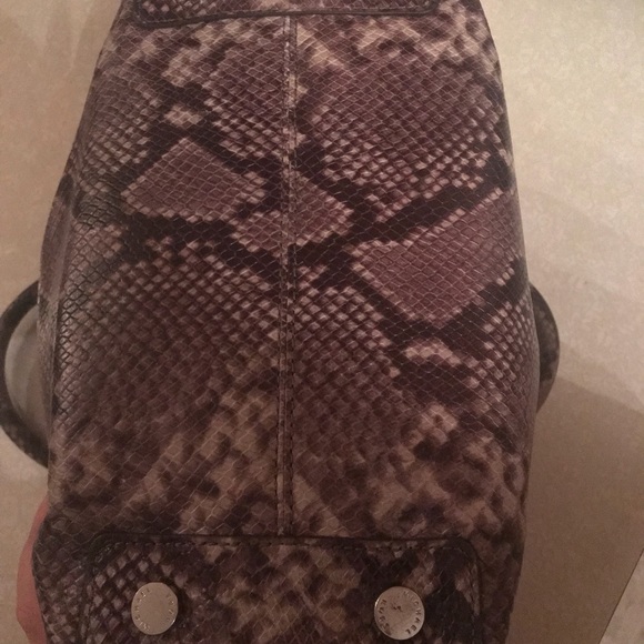 Authentic Michael Kors Python Pocketbook - Picture 3 of 8